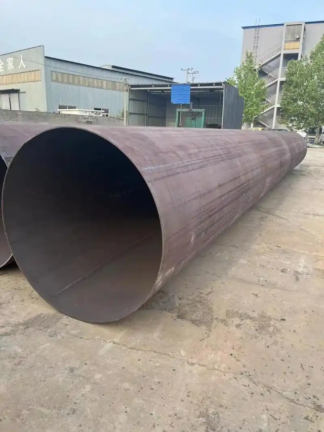兴隆大口径12Cr1MoVG无缝钢管